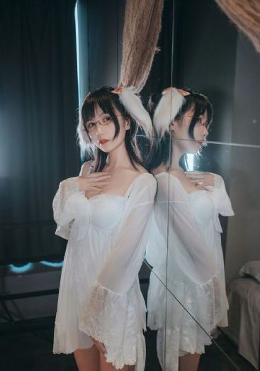 日韩卡一卡二卡新区国色天香_4KBD在线观看
