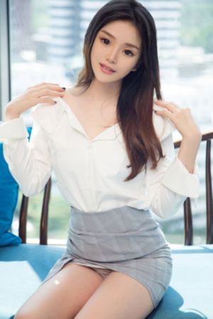 扒开她的花缝舌头伸进去视频_高清蓝光在线观